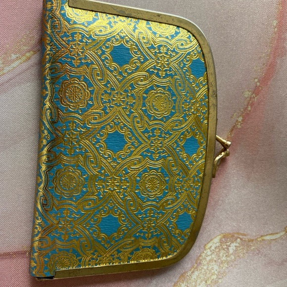 Antique pocket case including complete grooming kit. - Picture 5 of 6